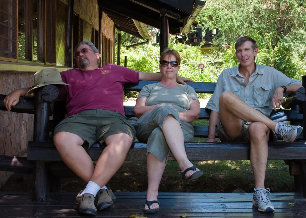 Serengeti-3340.jpg - Taking a break at the Sergenti Vistors Center.