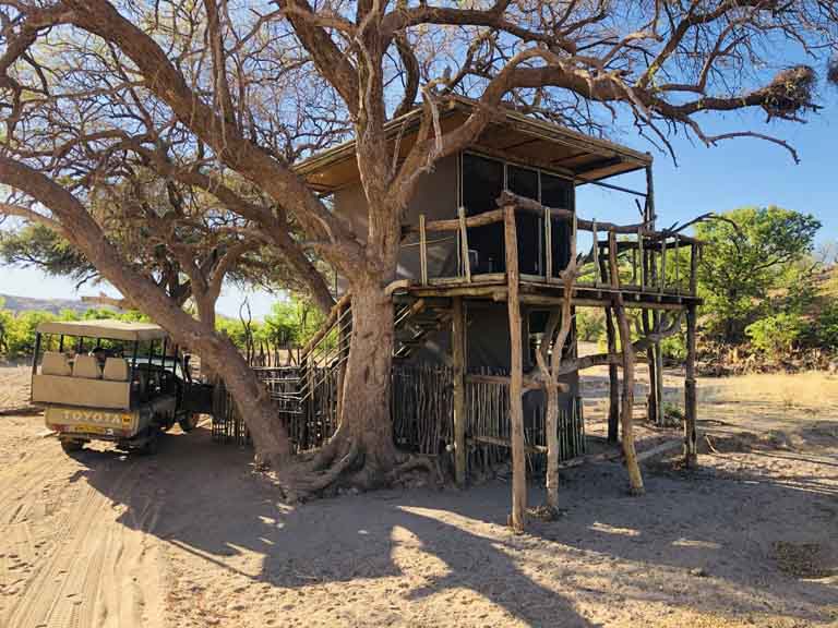 Hobatere Lodge