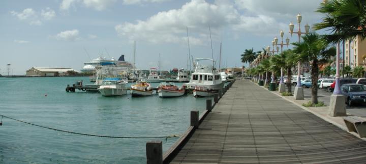 pan-6830-6831.jpg - View of Aruba harbor area