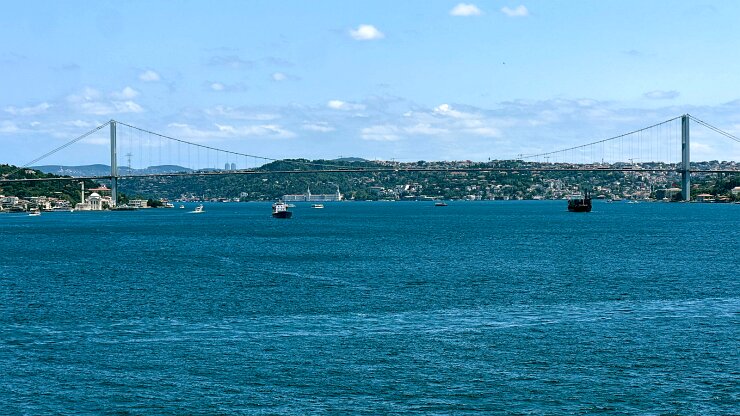 IMG_2510-10 Approaching Istanbul dock