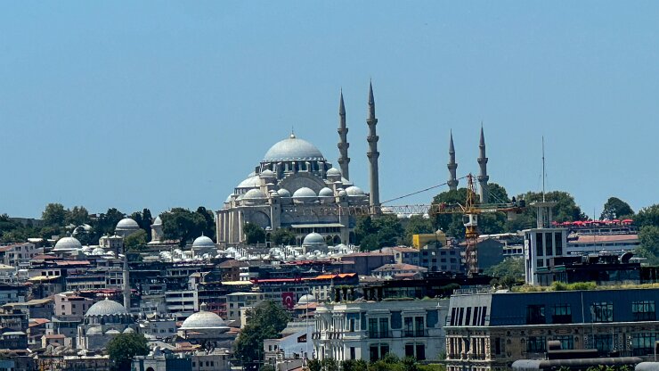 IMG_2534-24 Approaching Istanbul dock
