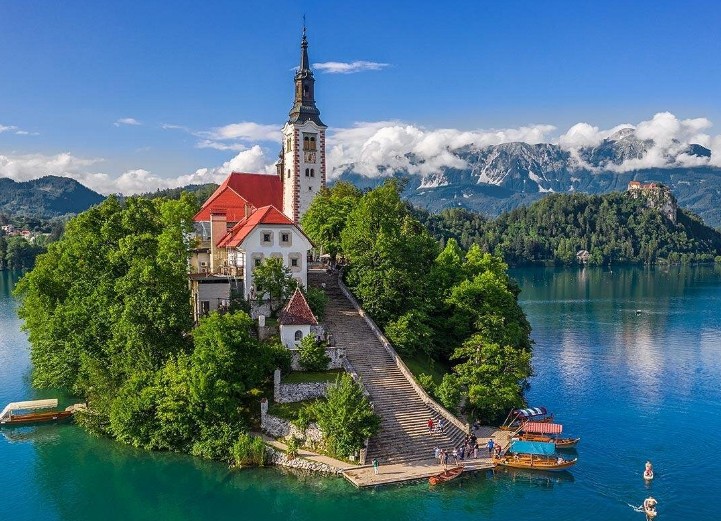 Lake Bled with its island church and hilltop castle